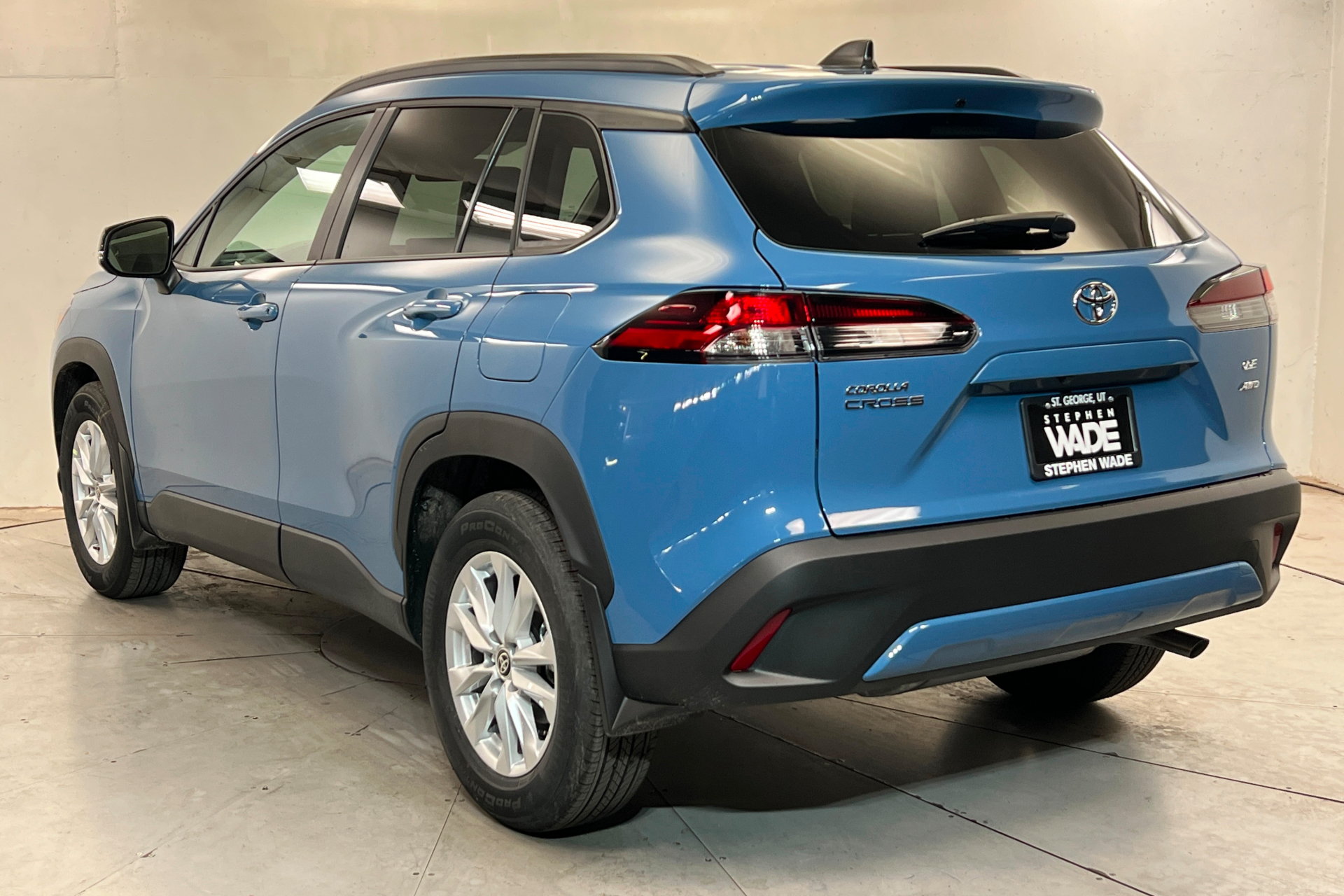 New 2026 Toyota Corolla Cross LE AWD/4WD image 3