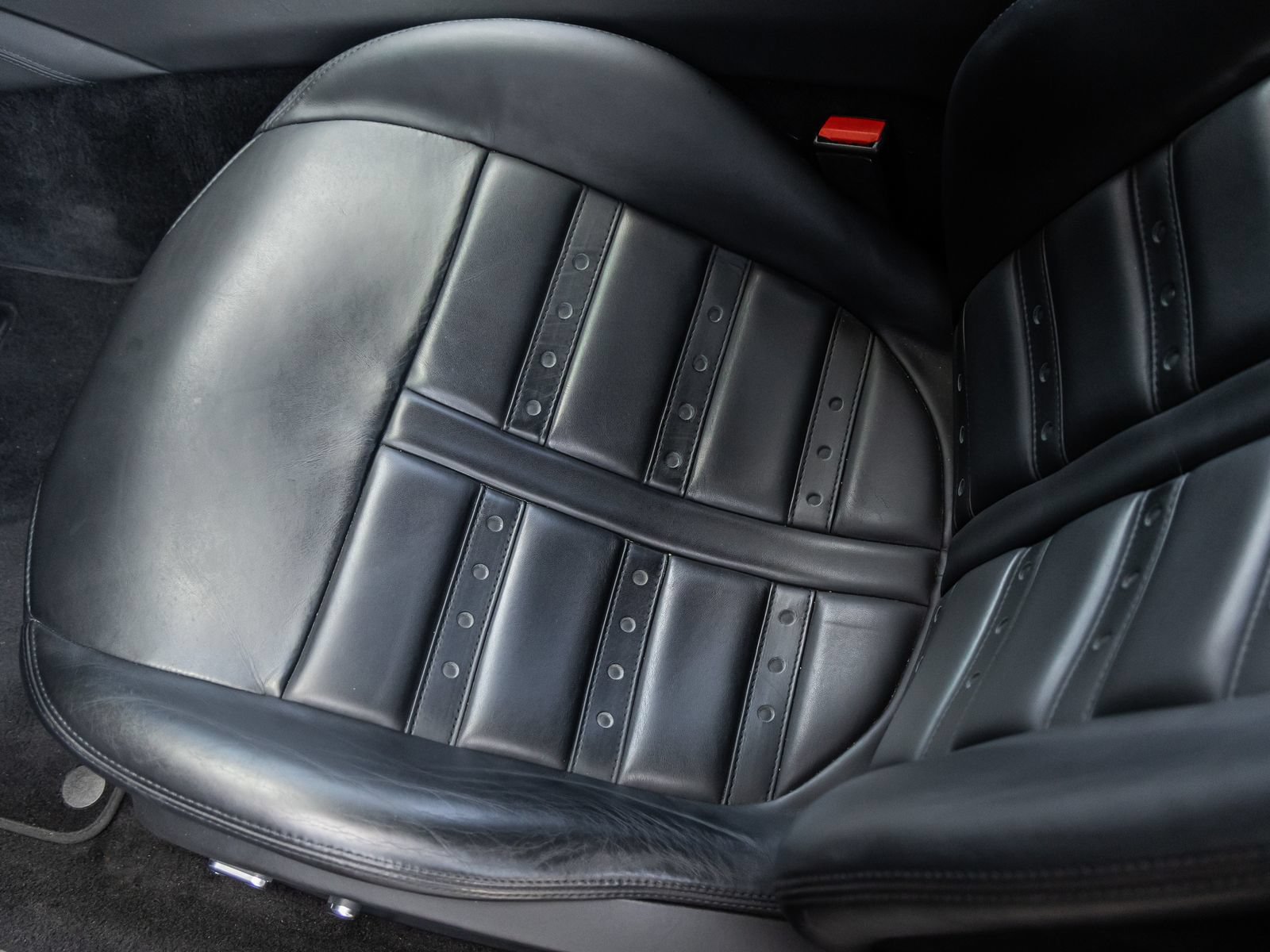 Used 2015 Ferrari California T RWD image 26