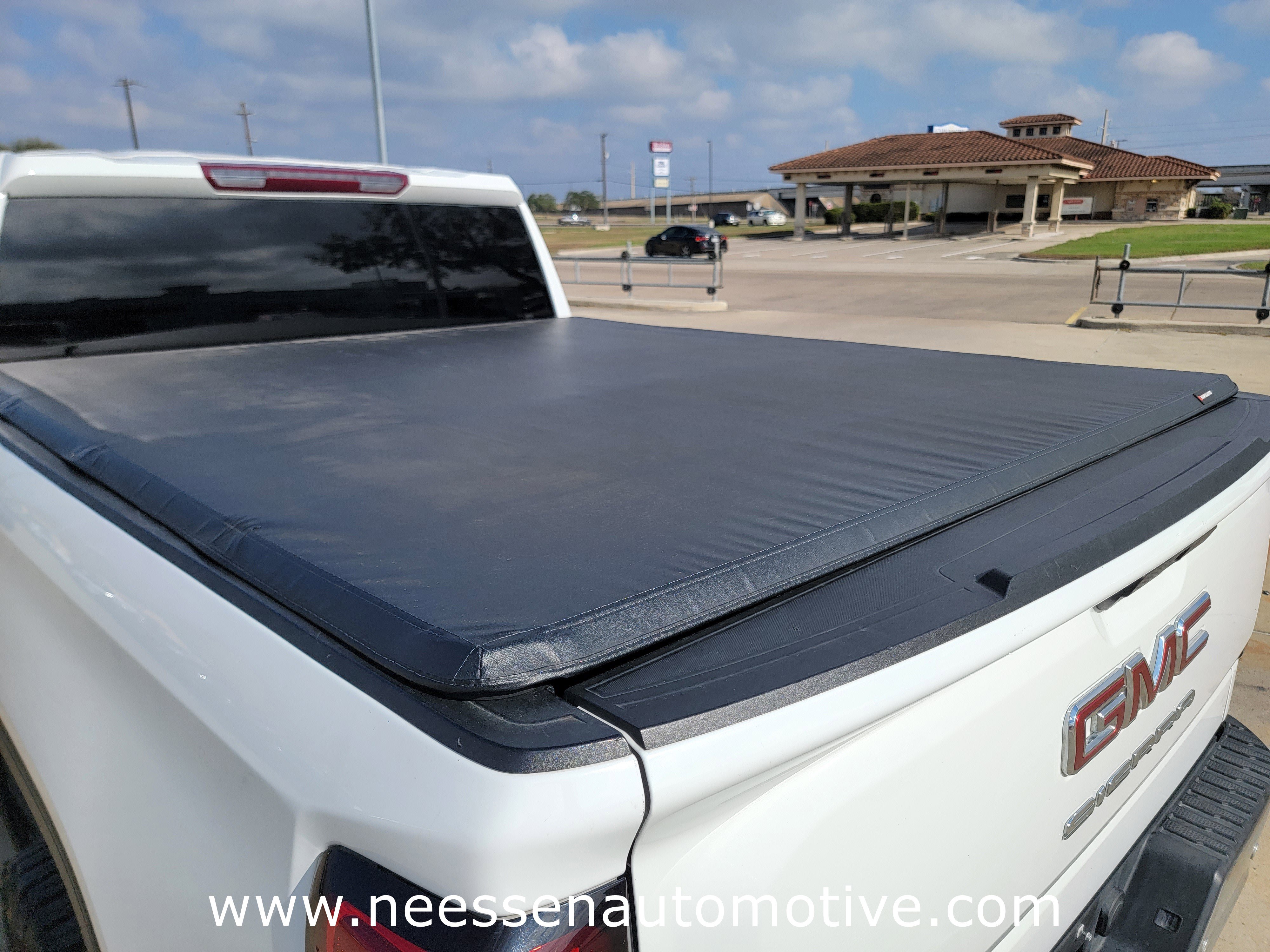 Used 2020 GMC Sierra 1500 2WD Crew Cab w/ Sierra Value Package image 31