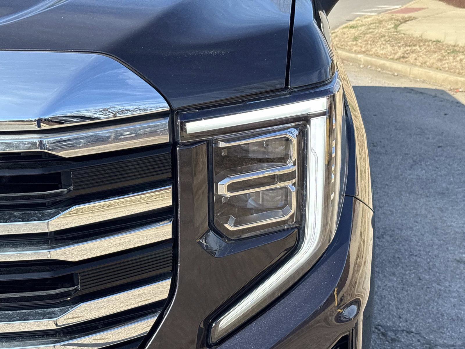 Certified 2022 GMC Sierra 1500 SLT w/ SLT Convenience Package image 11