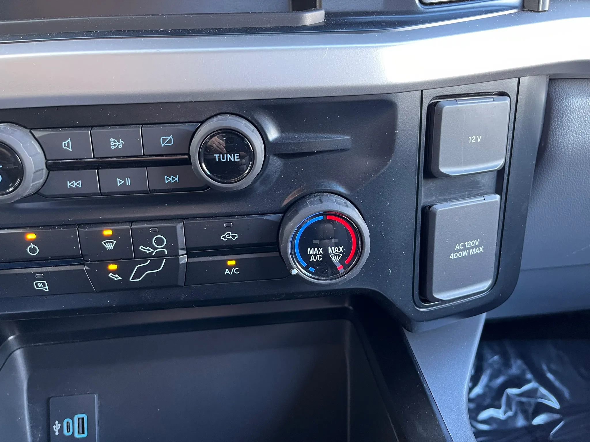 Used 2023 Ford F350 XLT w/ 360-Degree Camera Package image 33