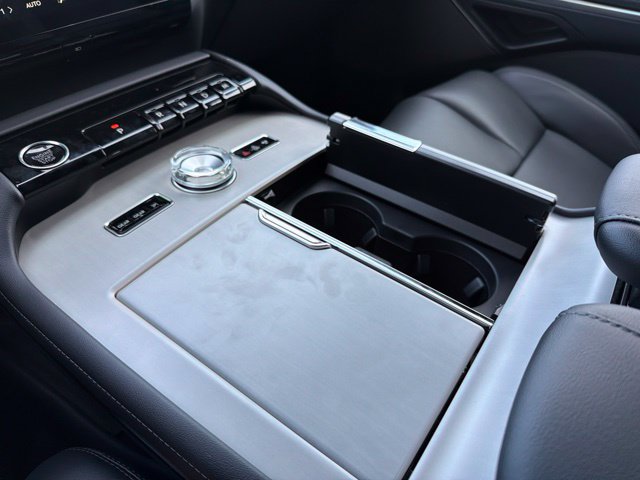 New 2027 Lincoln Navigator Reserve AWD/4WD image 23