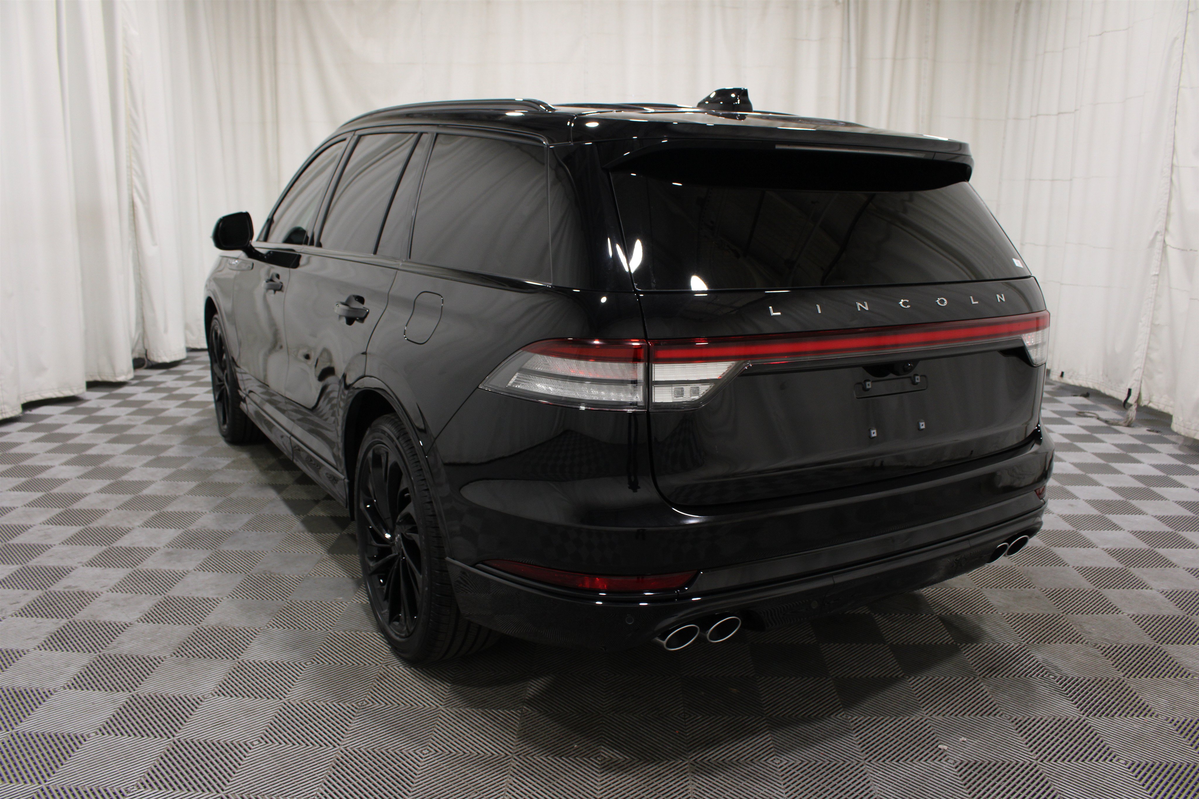 Certified 2026 Lincoln Aviator Reserve AWD/4WD image 36