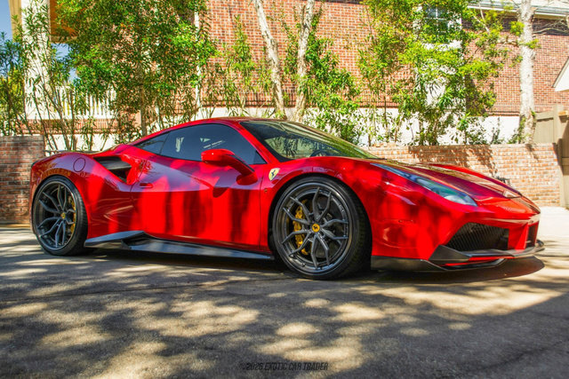 Used 2017 Ferrari 488 GTB image 12