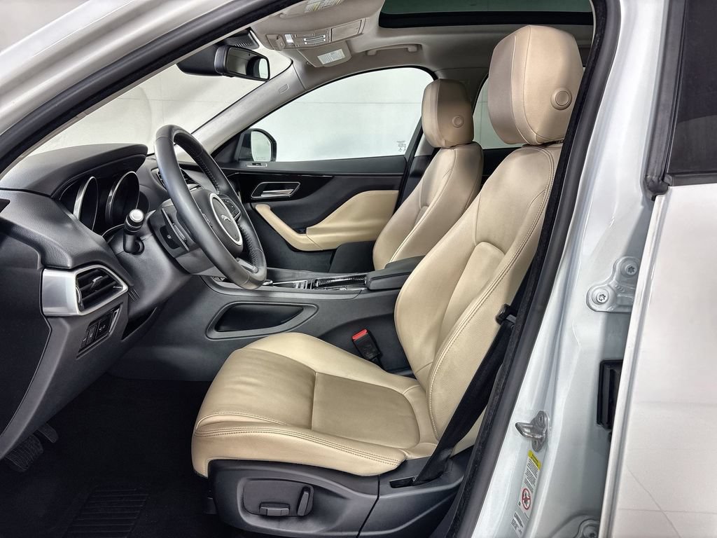 Used 2018 Jaguar F-PACE Premium AWD/4WD image 13