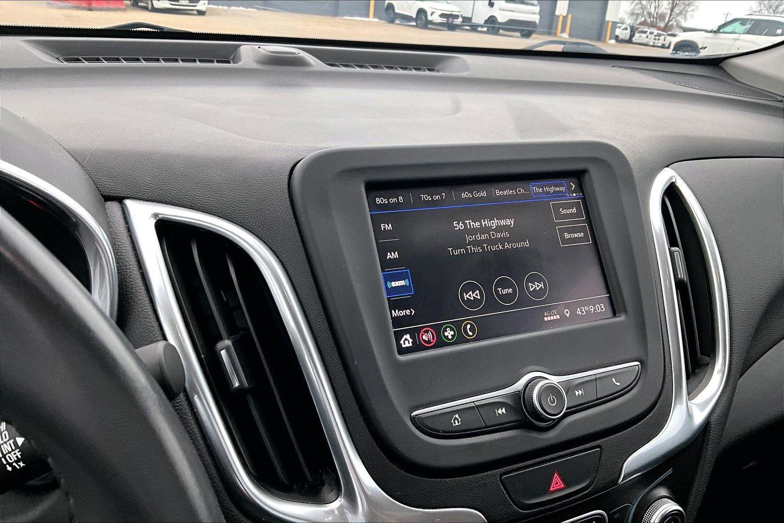 Used 2020 Chevrolet Equinox LT image 22