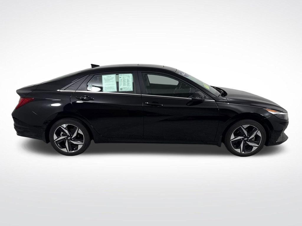 Certified 2023 Hyundai Elantra Limited FWD image 2