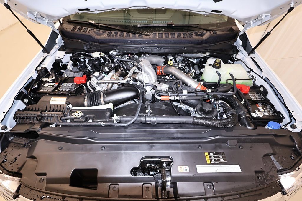 New 2026 Ford F450 Platinum w/ Platinum Plus Package image 41