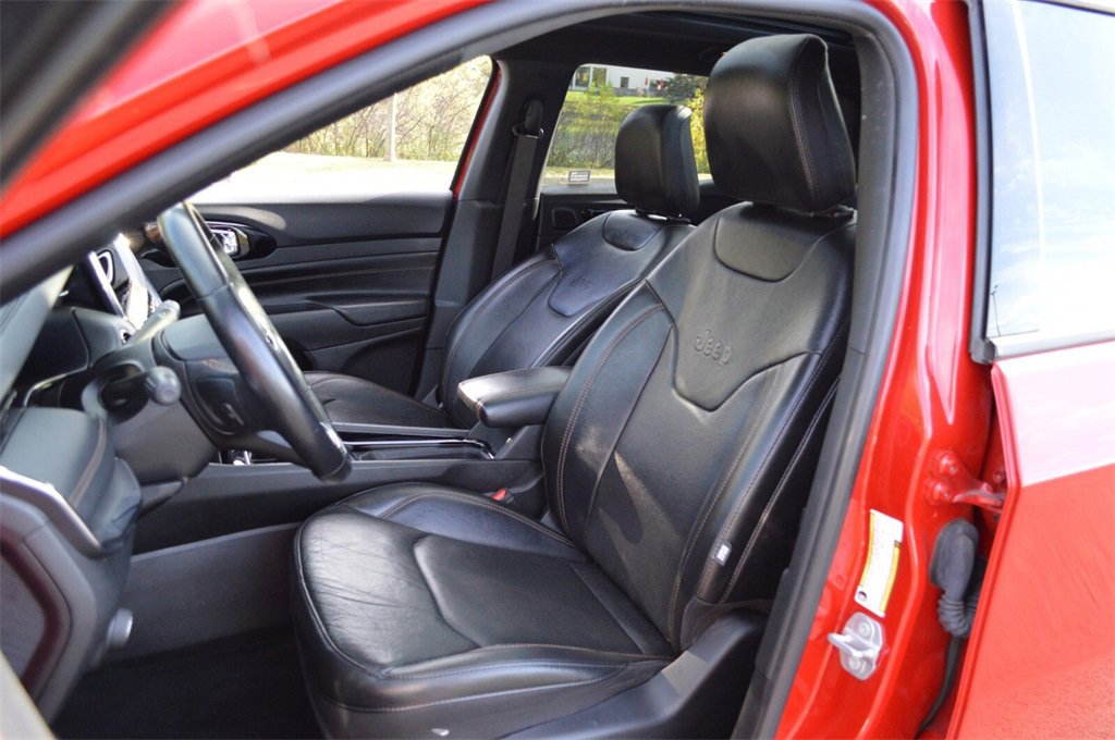 Used 2022 Jeep Compass Limited w/ (RED) Package image 13