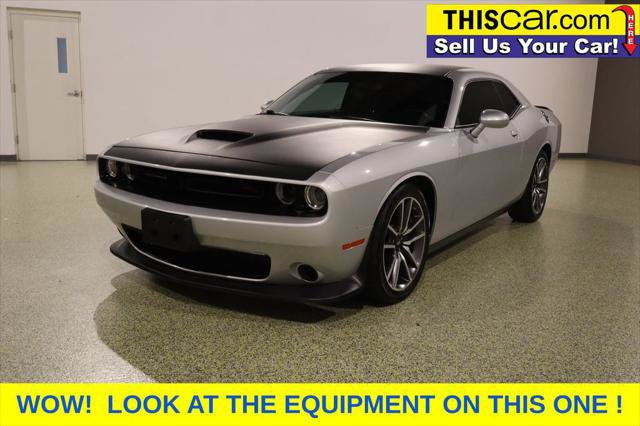 Used 2023 Dodge Challenger R/T RWD image 4