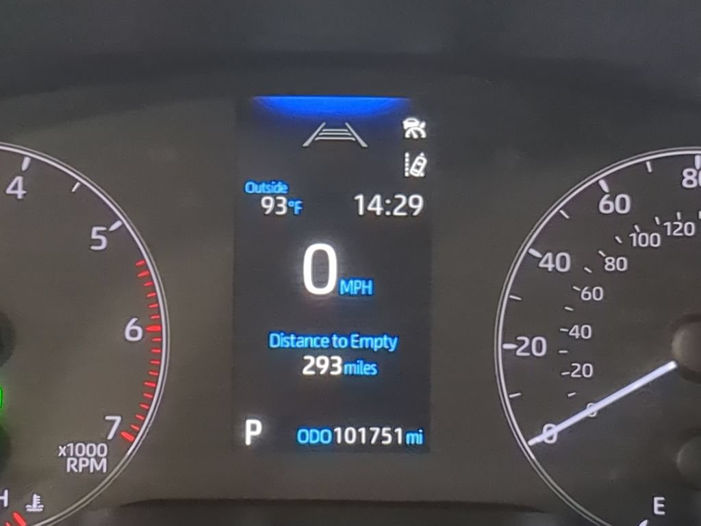 Used 2023 Toyota Corolla LE FWD image 34