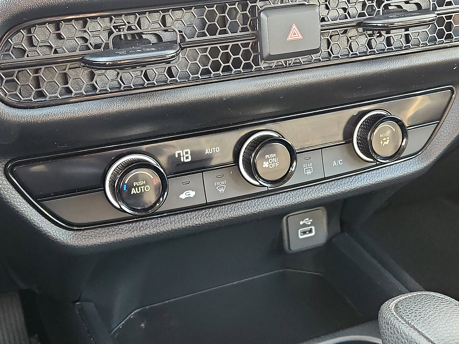 Used 2023 Honda HR-V LX image 15