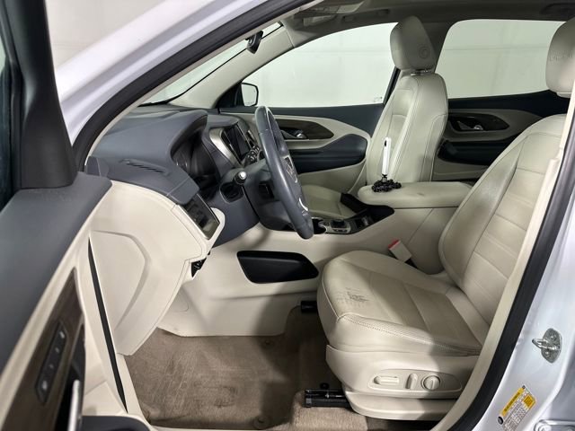 Used 2023 GMC Terrain Denali w/ Denali Premium Package image 11