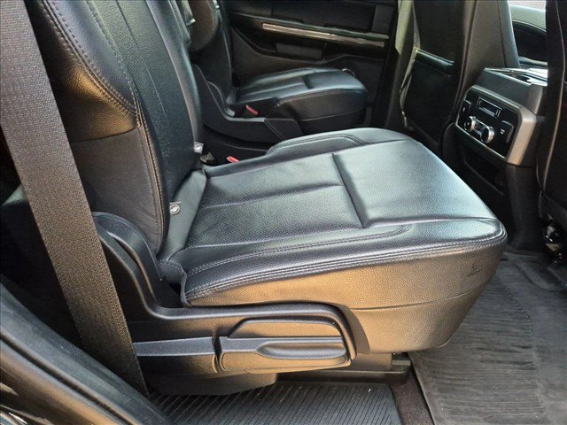 Used 2020 Ford Expedition XLT w/ Equipment Group 202A AWD/4WD image 21
