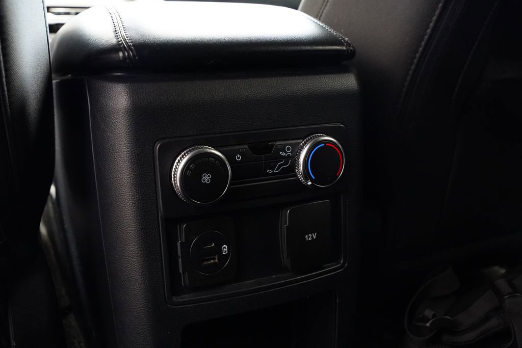 Used 2021 Ford Explorer XLT RWD image 17