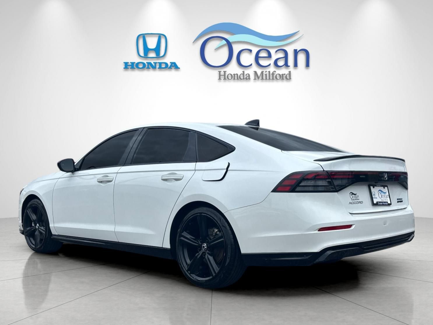 Used 2023 Honda Accord Sport image 5