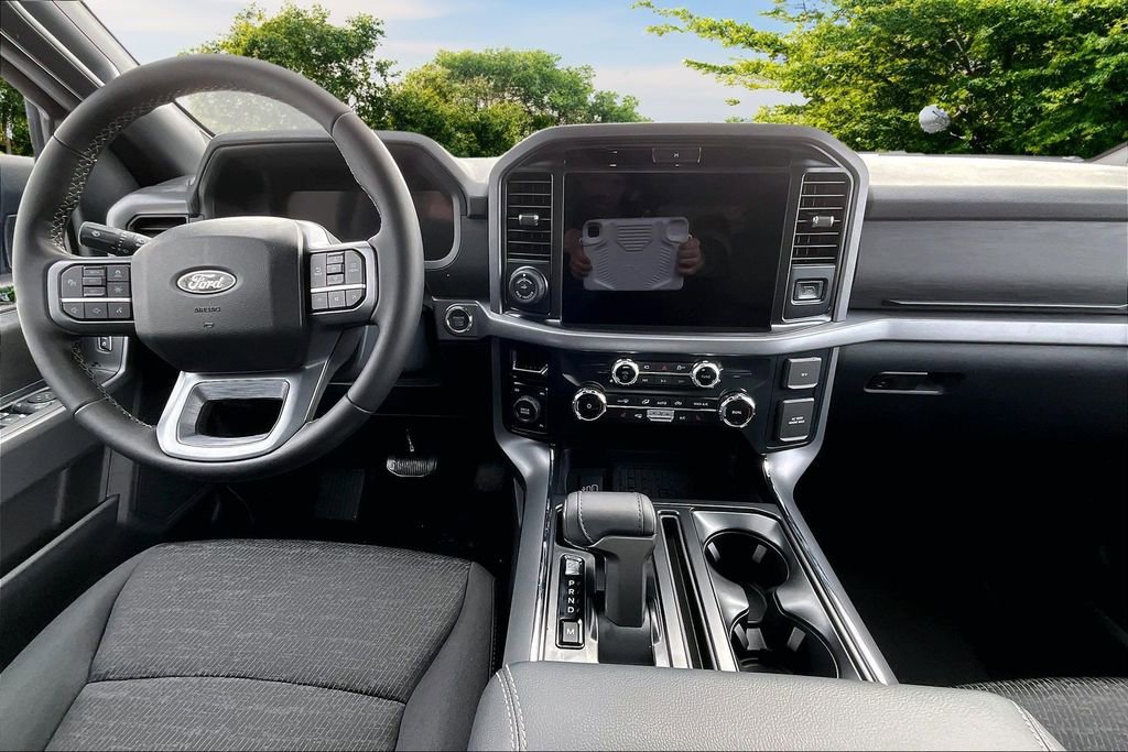 New 2025 Ford F150 XLT w/ Equipment Group 302A MID image 5