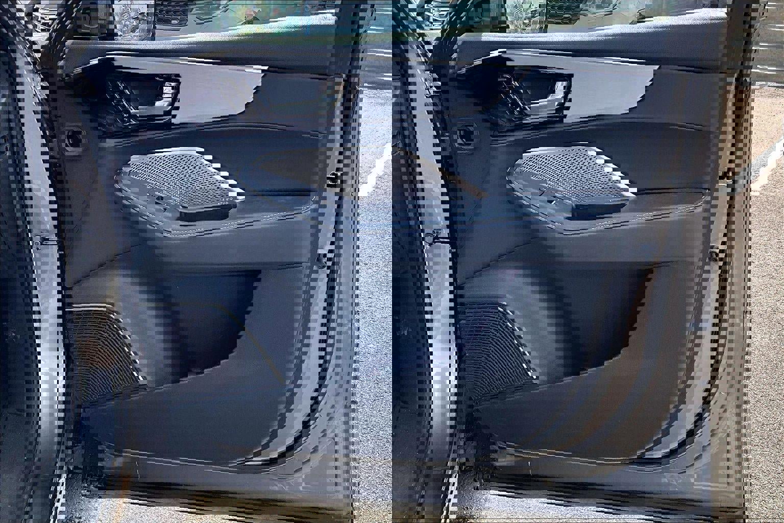 Used 2024 Acura MDX SH-AWD w/ Technology Package image 26