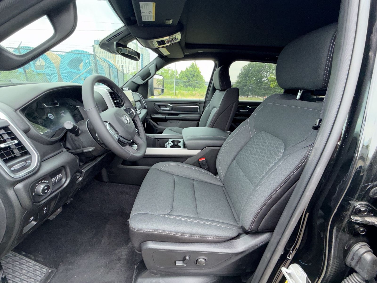 New 2026 RAM 1500 Big Horn AWD/4WD image 13