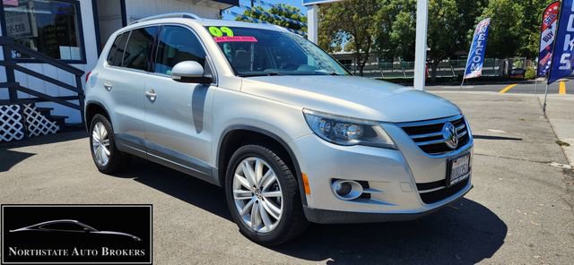 Used 2009 Volkswagen Tiguan SEL
