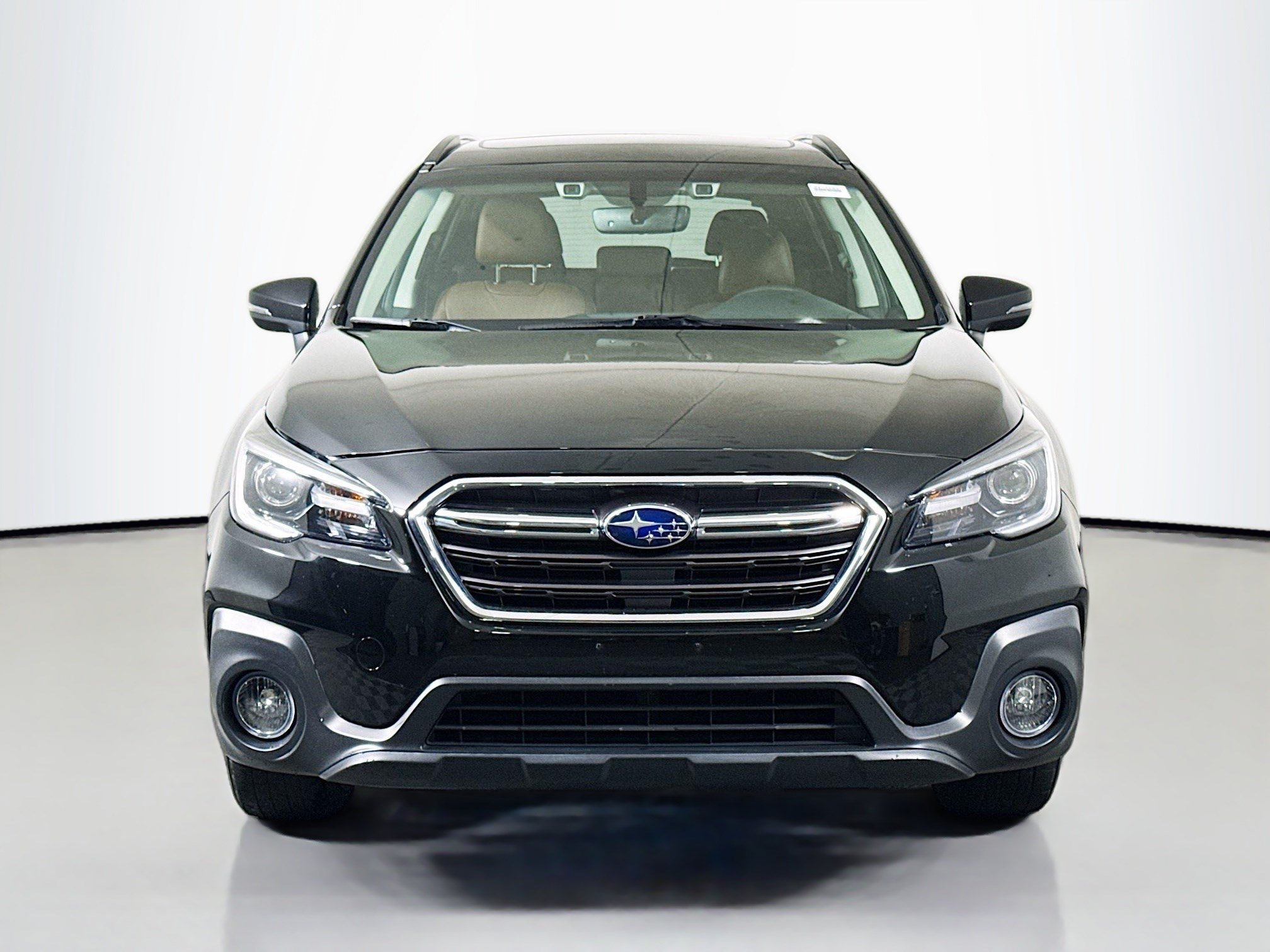 Used 2018 Subaru Outback 2.5i Touring AWD/4WD image 2