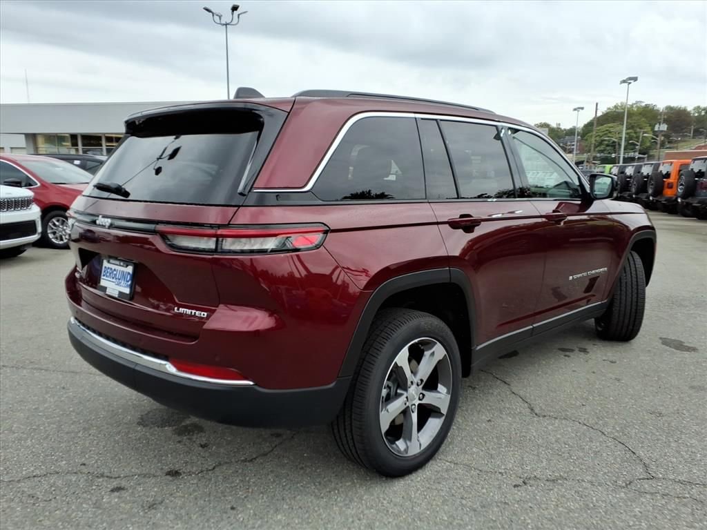 New 2025 Jeep Grand Cherokee Limited image 4