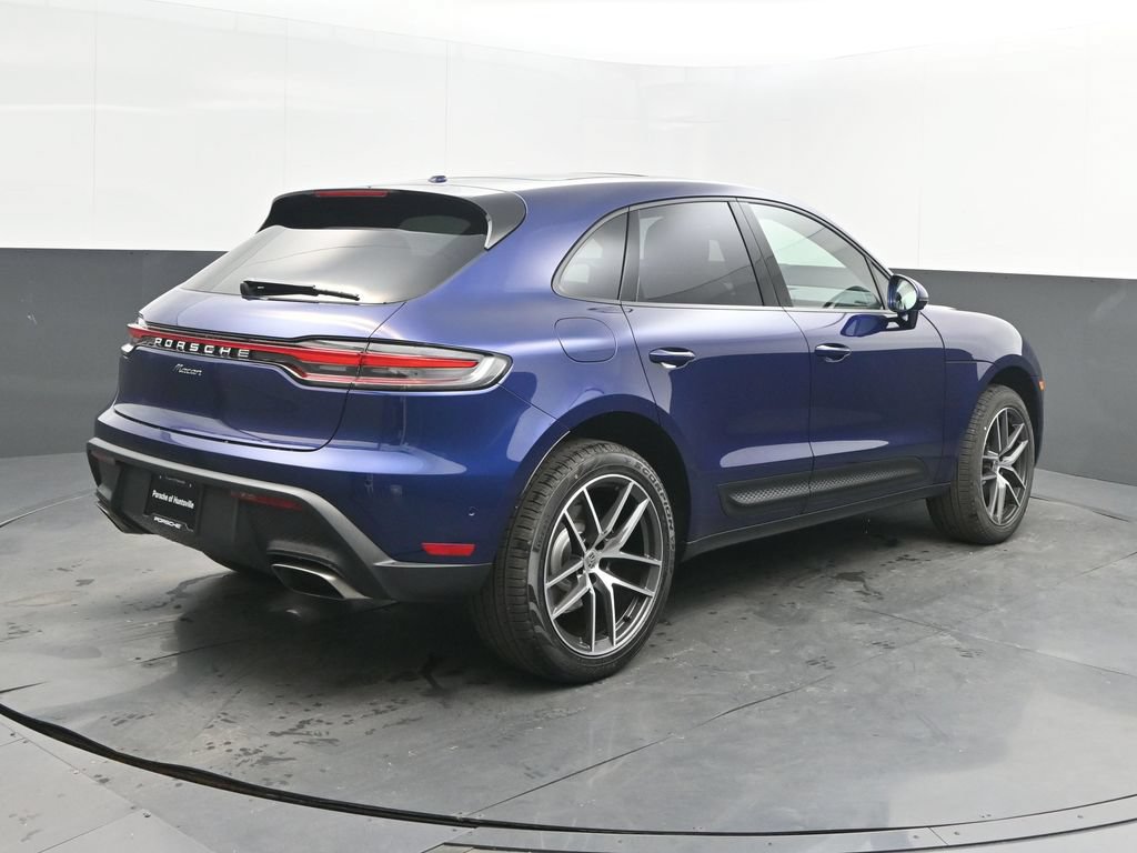 Certified 2026 Porsche Macan AWD/4WD image 7