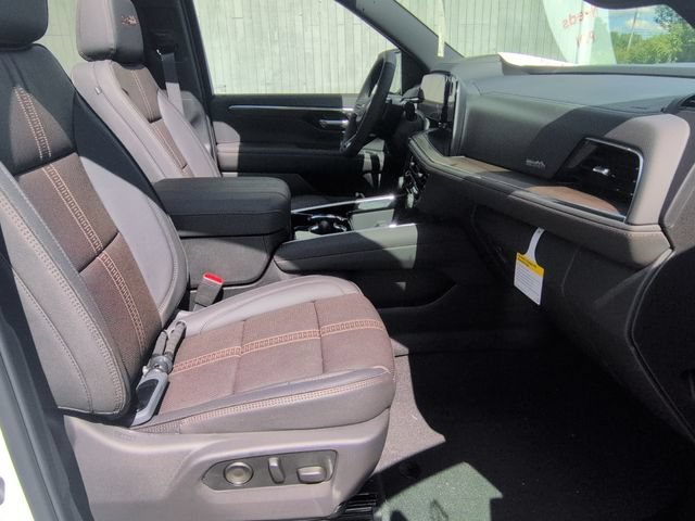 New 2026 Chevrolet Tahoe High Country w/ Sun And Tow Package AWD/4WD image 30