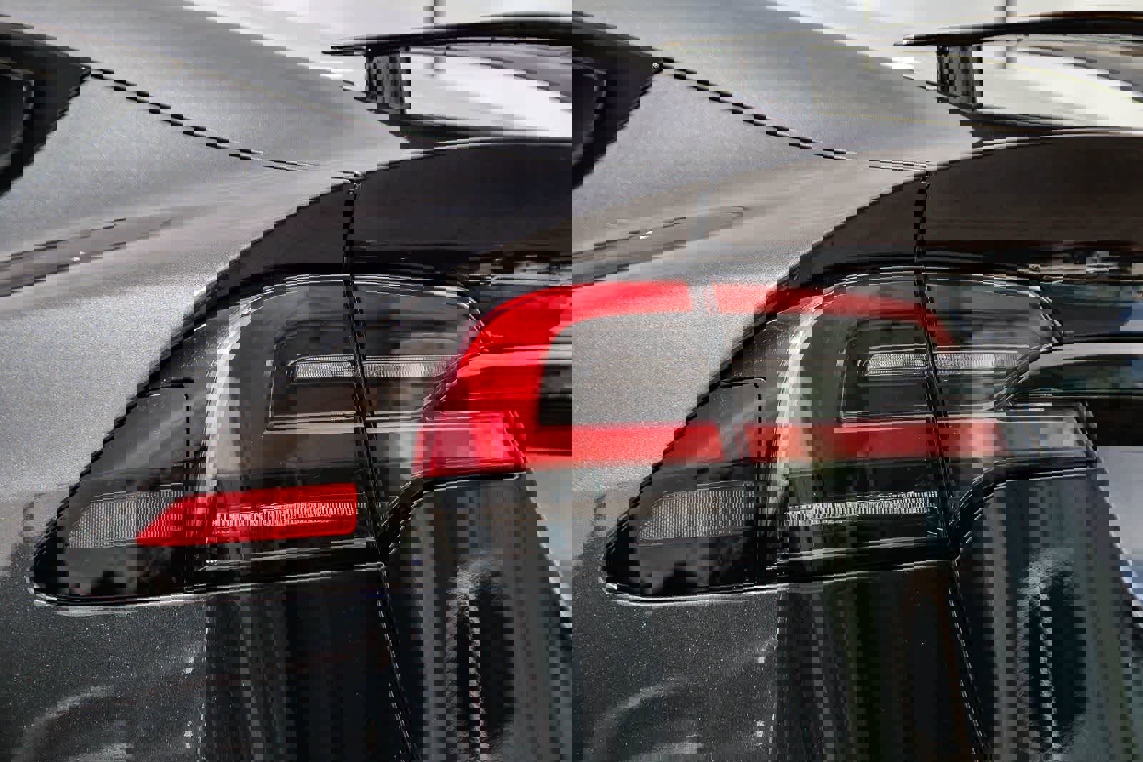 Used 2024 Tesla Model X image 7