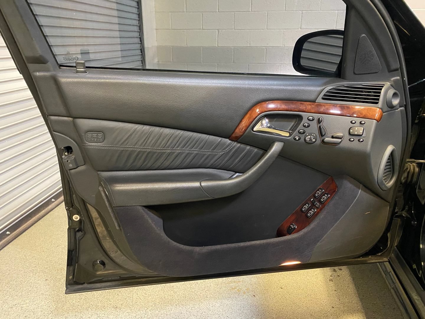 Used 2000 Mercedes-Benz S 500 image 27