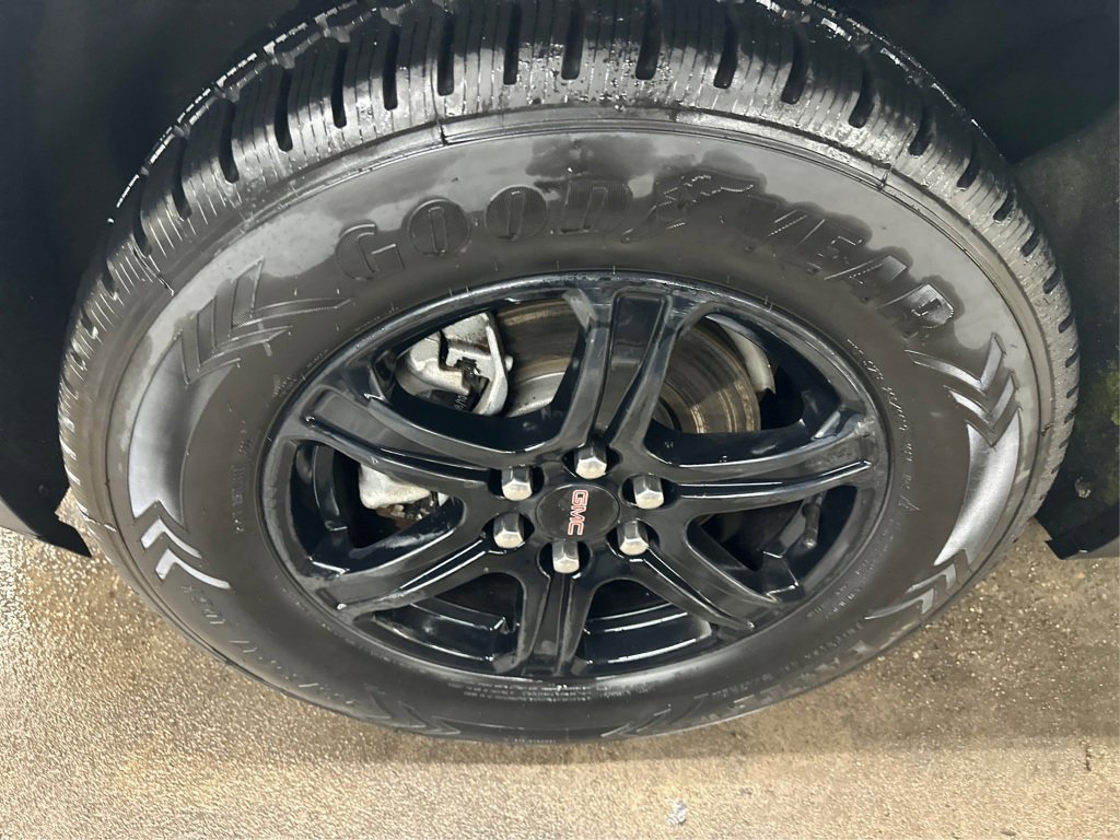 Used 2021 GMC Acadia AT4 w/ Trailering Package image 19