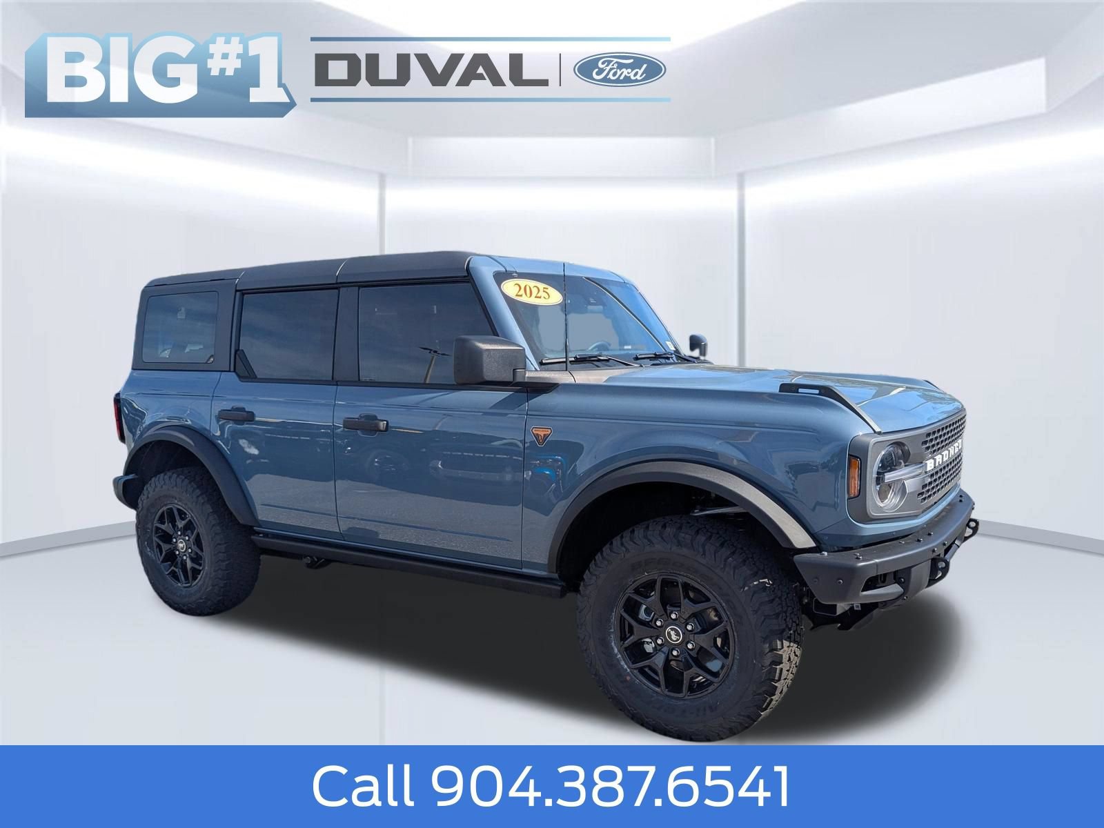 New 2025 Ford Bronco Badlands AWD/4WD image 1