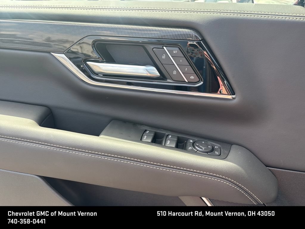 New 2026 GMC Yukon XL Elevation w/ Elevation Premium Package AWD/4WD image 15