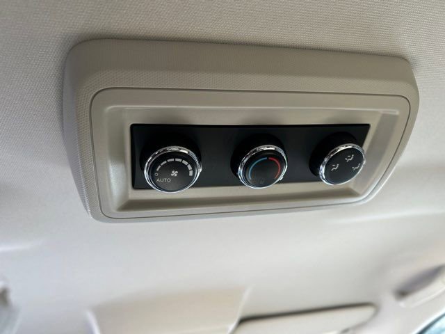 Used 2011 Dodge Journey Crew w/ Flexible Seating Group image 38