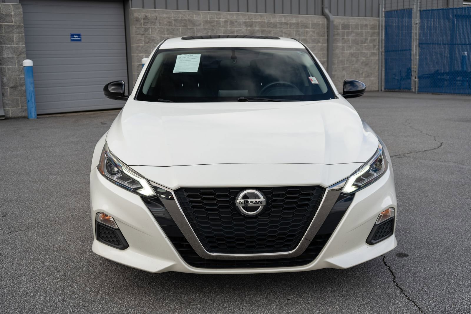 Used 2019 Nissan Altima 2.5 SR w/ SR Premium Package image 2