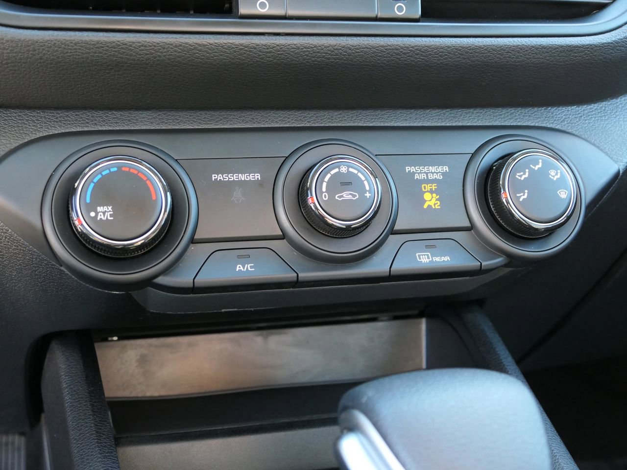 Used 2024 Kia Forte LXS image 21