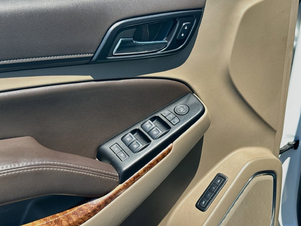 Used 2020 Chevrolet Tahoe Premier RWD image 18