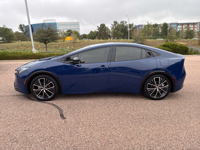 Used 2026 Toyota Prius XLE FWD image 4