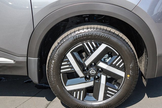 New 2026 Nissan Kicks SV image 10