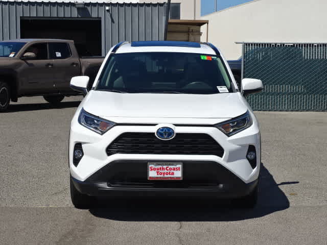 Certified 2019 Toyota RAV4 XLE w/ Convenience Package AWD/4WD image 3