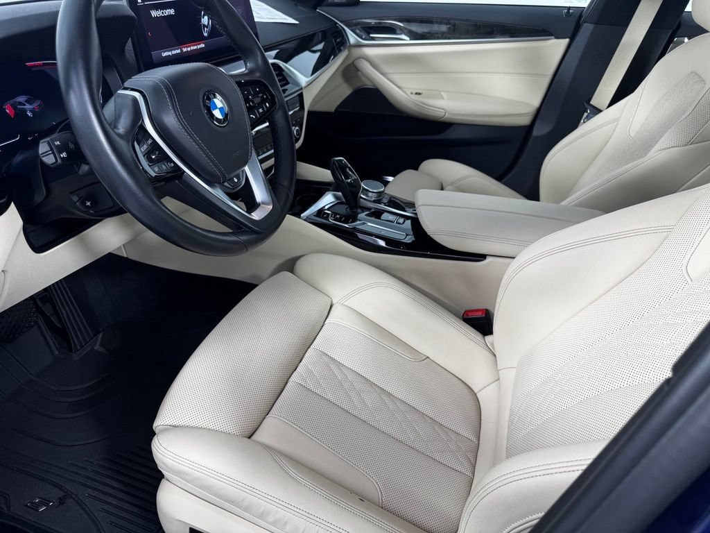 Used 2022 BMW 530i xDrive w/ Premium Package AWD/4WD image 13