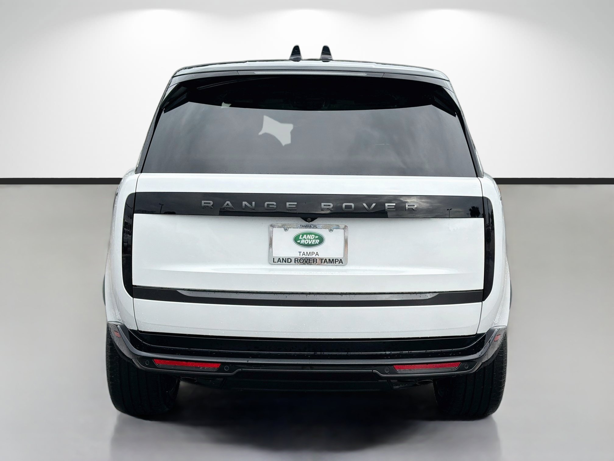 New 2026 Land Rover Range Rover SE AWD/4WD image 4
