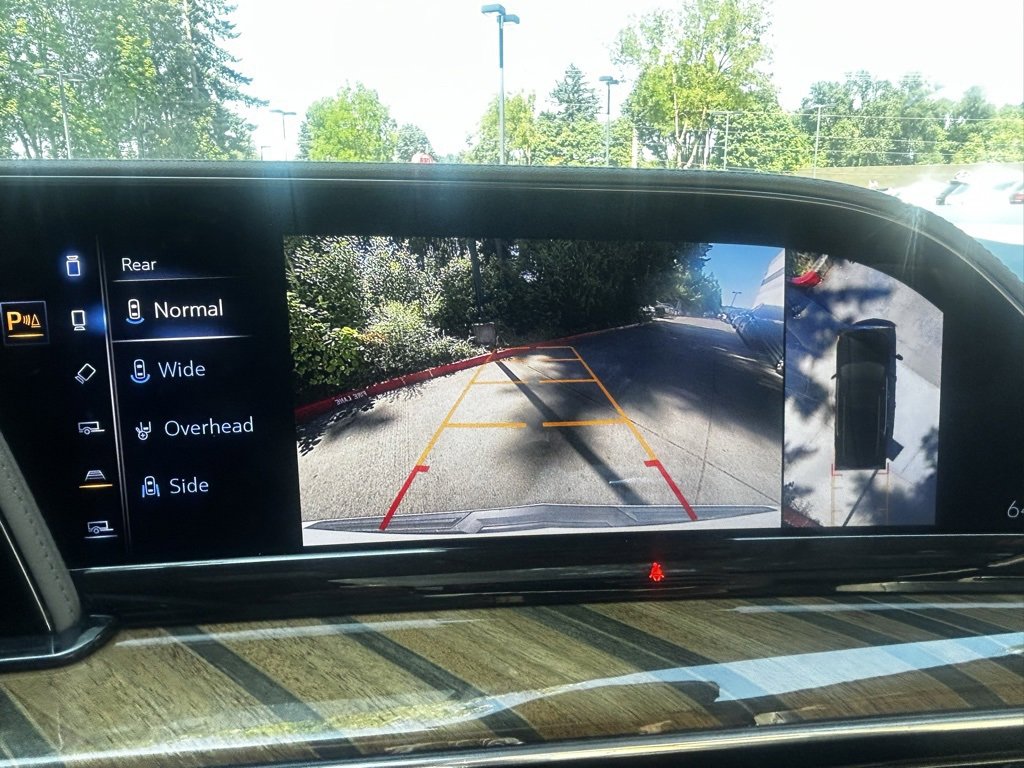 Used 2022 Cadillac Escalade Premium Luxury Platinum image 21