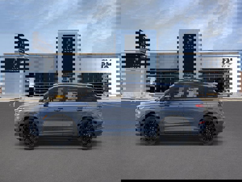 New 2026 Lincoln Corsair Premiere image 3