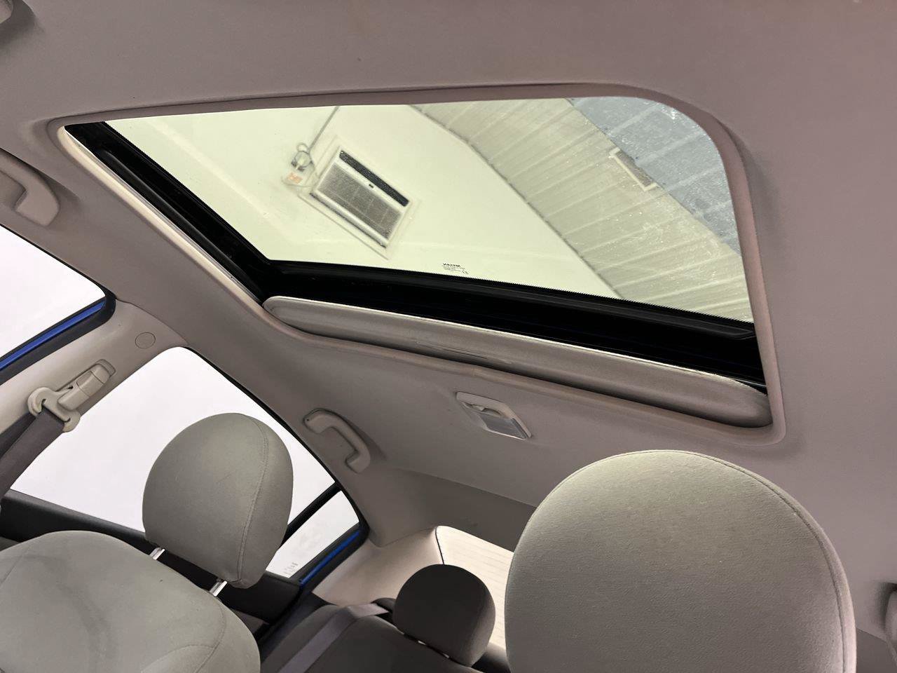 Used 2012 Nissan Sentra 2.0 SR w/ Special Edition Pkg FWD image 5
