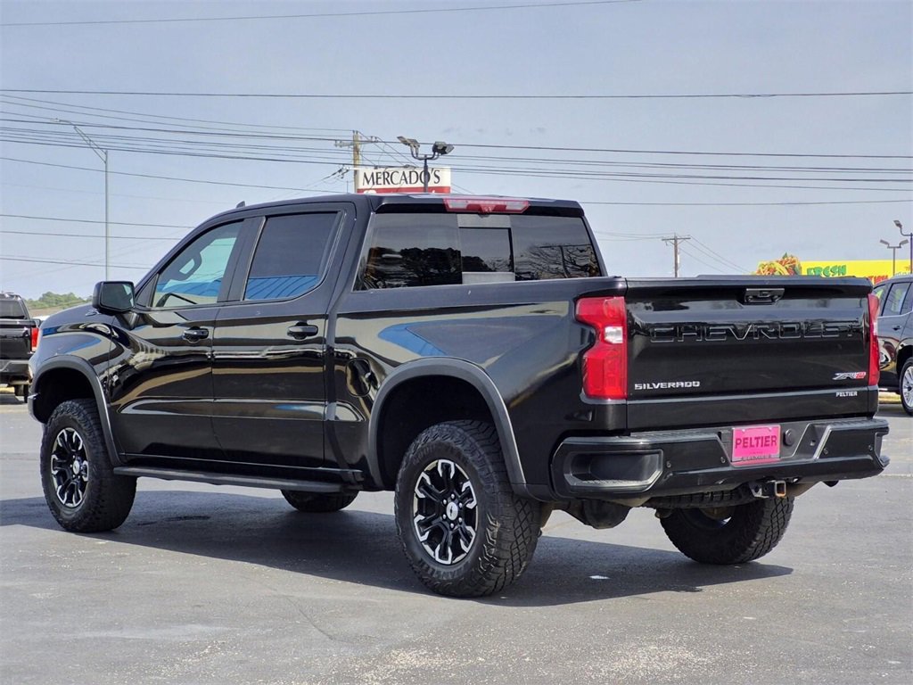 Used 2022 Chevrolet Silverado 1500 ZR2 w/ Technology Package image 4