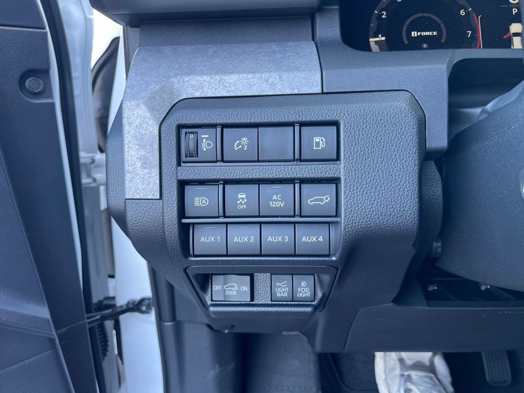 New 2026 Toyota 4Runner Trailhunter AWD/4WD image 21