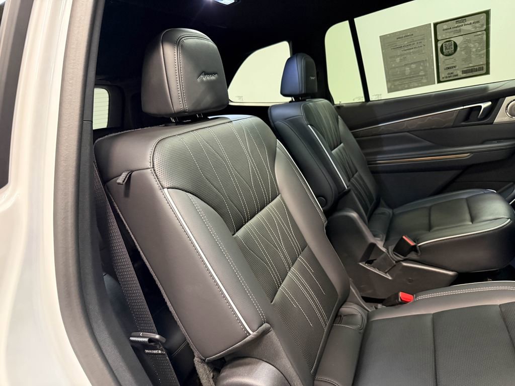 Used 2025 Buick Enclave Avenir w/ Super Cruise Package AWD/4WD image 68