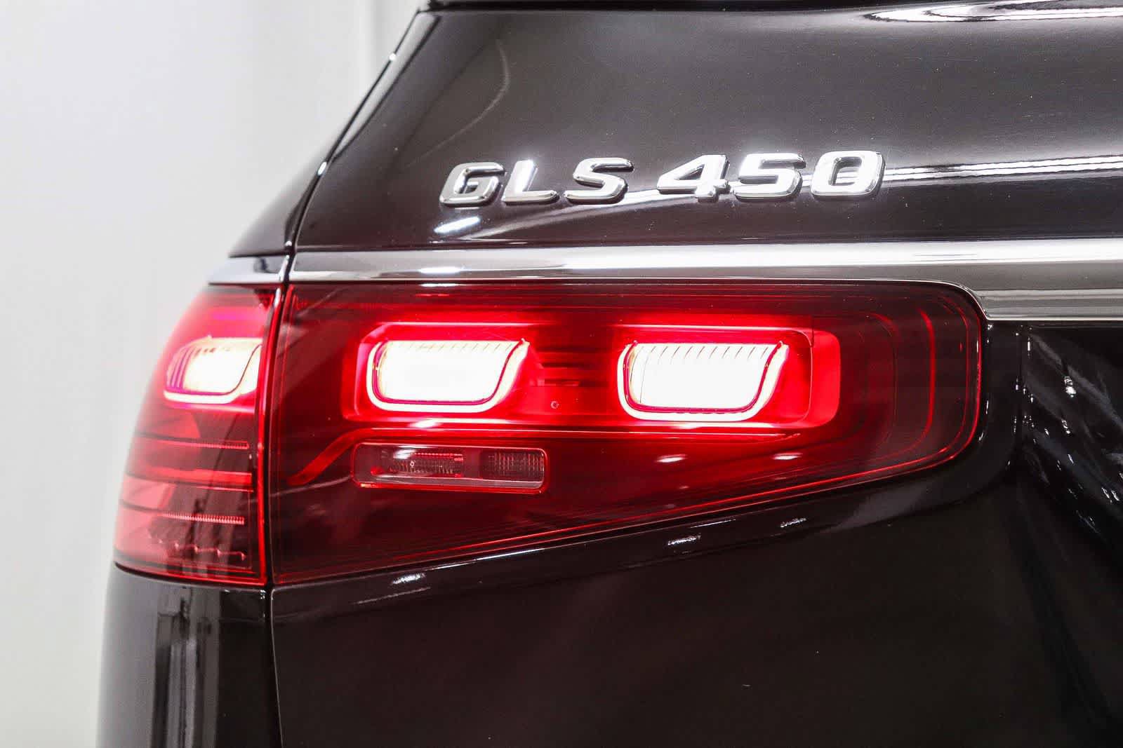Certified 2025 Mercedes-Benz GLS 450 4MATIC image 9