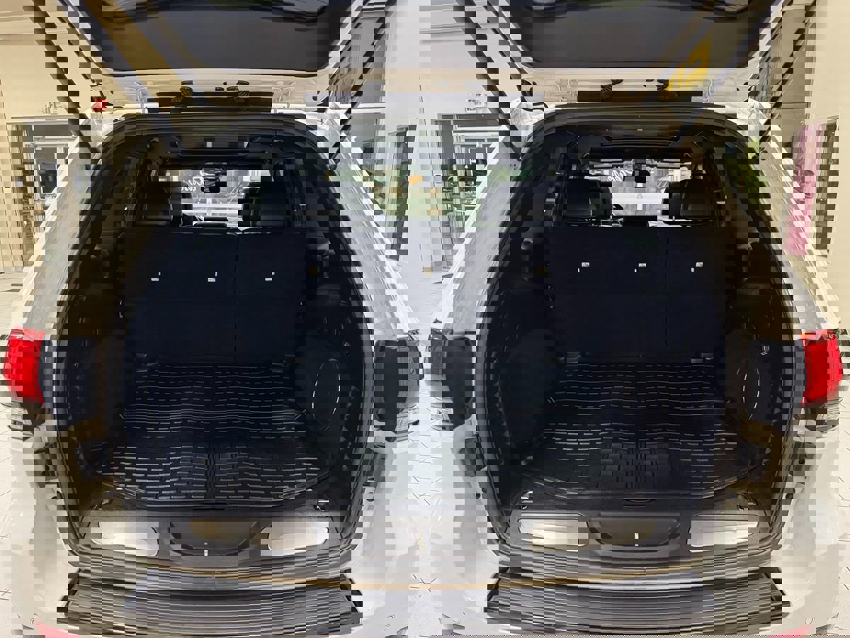 Used 2014 Jeep Grand Cherokee SRT8 image 64